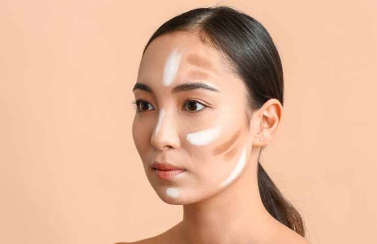 il contouring per ottenere zigomi perfetti