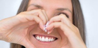 sbiancare denti metodi naturali