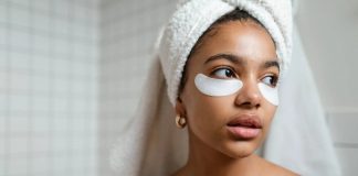 stanca delle occhiaie persistenti ecco la causa