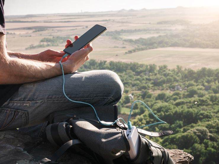 caricare telefono luoghi pubblici