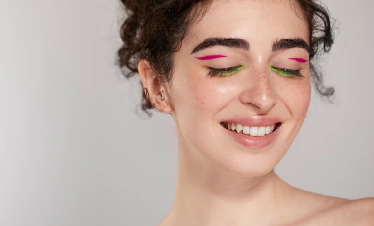 Eye-liner primaverili scegli queste nuance