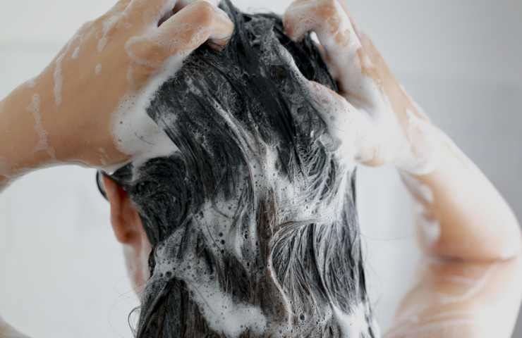 Shampoo dopo tinta capelli