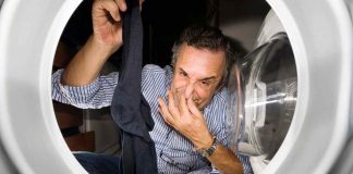 eliminare cattivi odori lavatrice